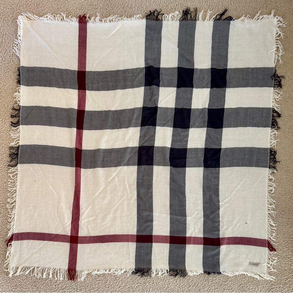 Burberry Merino Wool Blanket Scarf - Picture 7 of 12